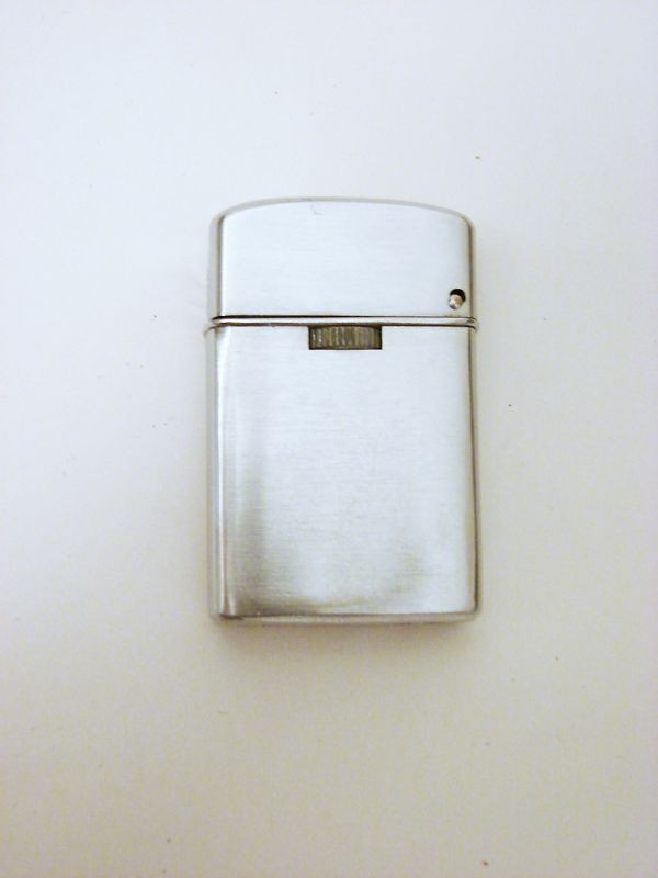 VINTAGE SAROME I JAPANSE BUTANE CIGARETTE LIGHTER