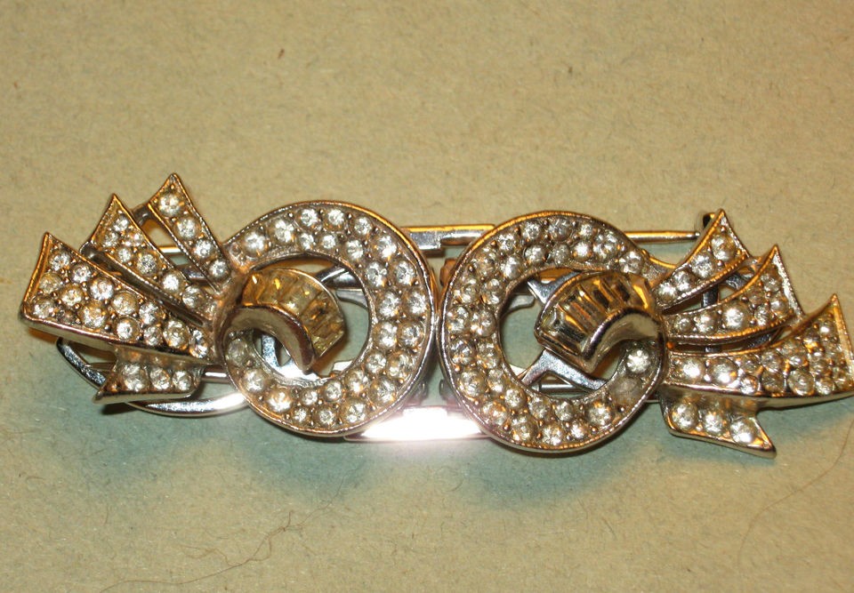 Vintage signed CORO DUETTE Fur Clip Pair Pave Rhinestone ART DECO 