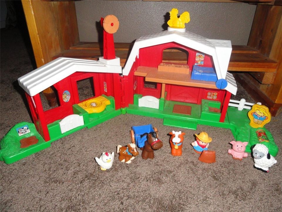 Fisher Price Little People Animal Sounds Farm in Little People (1997 