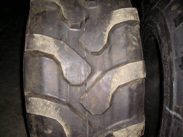 Samson 19.5L24 backhoe tractor R 4 tires, 19524,19.5 24,​12 PLY,19 