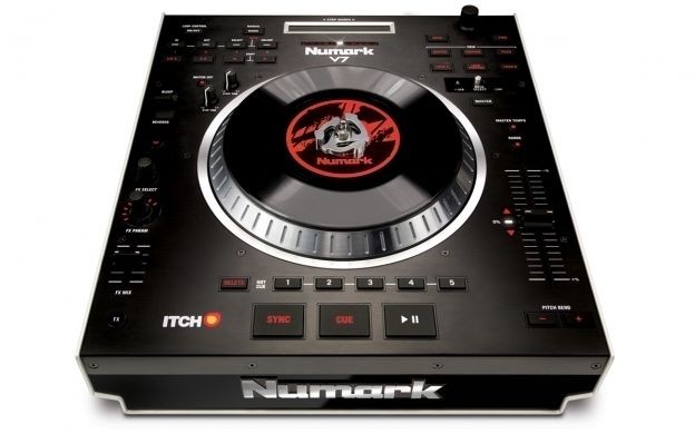 numark v7 in DJ Turntables