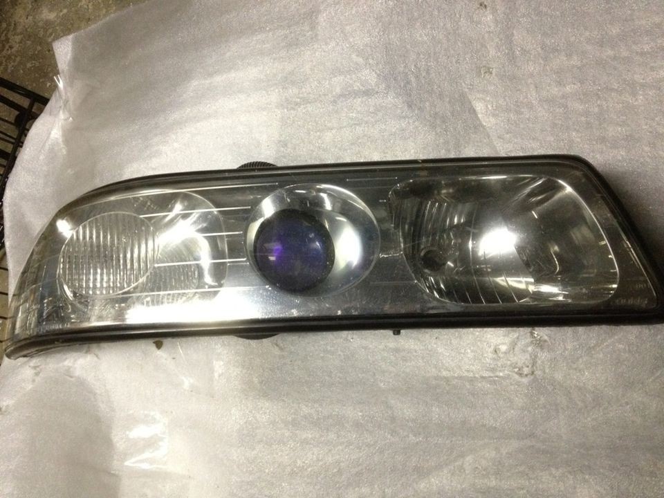 CADILLAC SEVILLE STS SLS PASSENGER RIGHT SIDE HEADLIGHT LAMP OEM LIGHT 