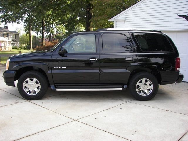 Cadillac  Escalade Base Sport Utility 4 Door 2004 Cadillac Escalade 