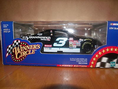   Earnhardt 2000 124 Goodwrench service plus oreo Chevrolet Monte Carlo