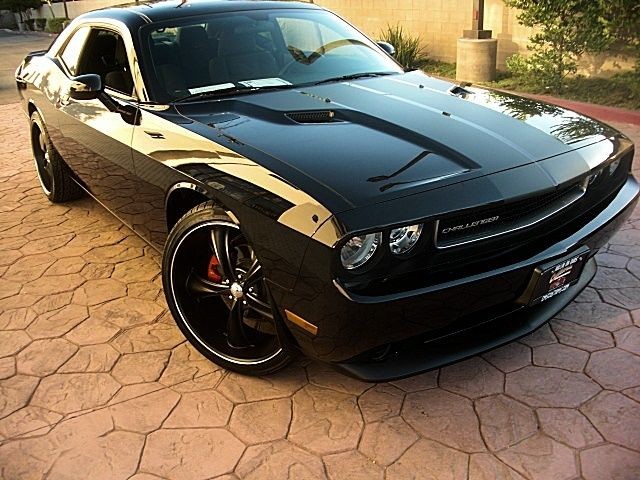 Dodge  Challenger SXT Dodge Challenger 3.6 Liter 292hp 2012 Black 22 