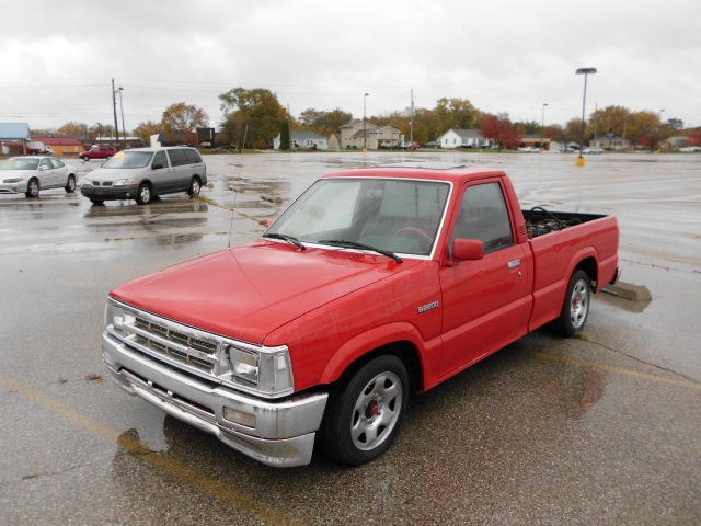 Mazda  B Series Pickups B2200 88 MAZDA B2200 SHORT BED PICKUP 