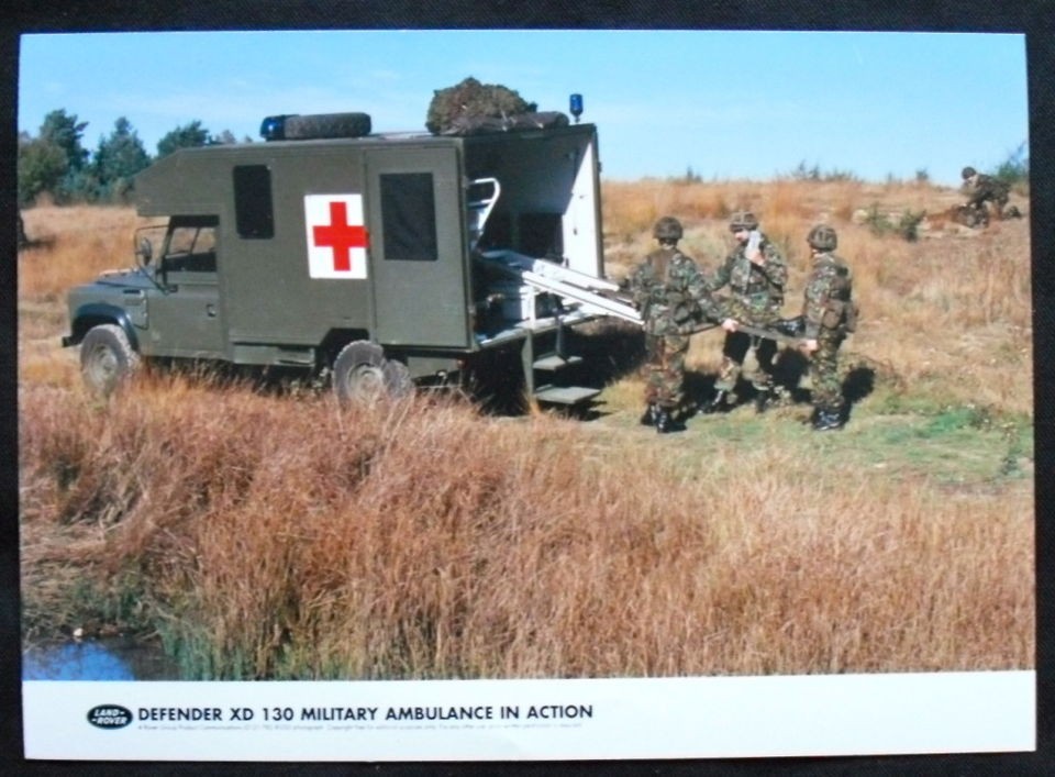 LAND ROVER DEFENDER XD MILITARY AMBULANCE PRESS PHOTOGRAPH COLOUR 