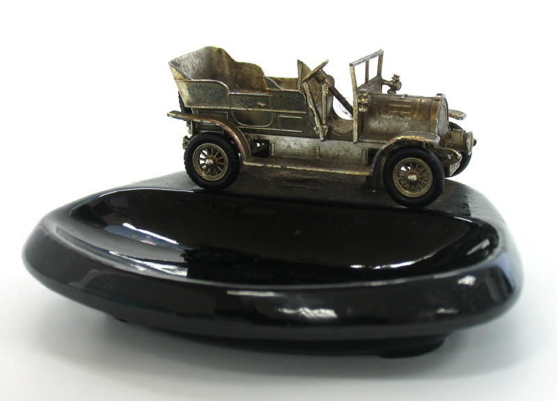 VINTAGE ASHTRAY WITH RETRO 1904 SPYKER LESNEY CAR *