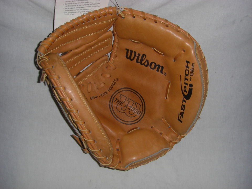 WILSON A2000FPSB FASTPITCH CATCHERS MITT RH THROWER