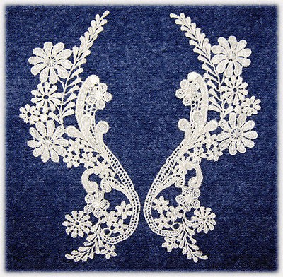 LOVELY PAIR~TRELLIS FLORAL/LEAF RAYON VENISE NECK LACE APPLIQUES~WHITE 