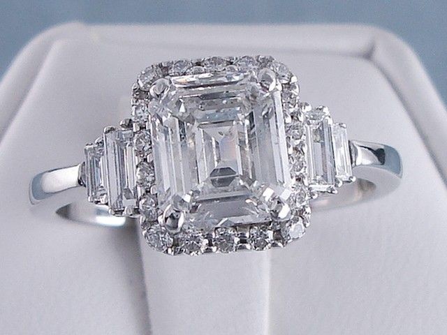 19 CARAT CT TW EMERALD CUT DIAMOND ENGAGEMENT RING G SI2