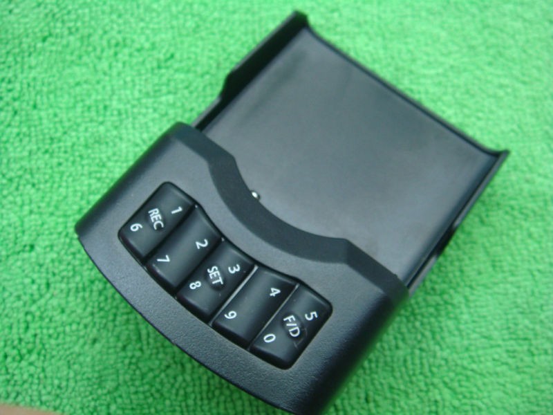 skyfi car cradle in iPod, Audio Player Accessories