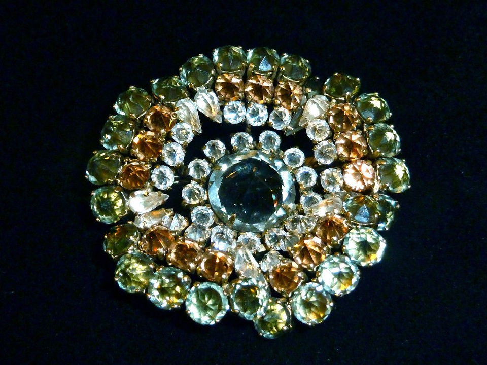   Vintage Schreiner NY Signed Rhinestone Ruffle Statement Brooch