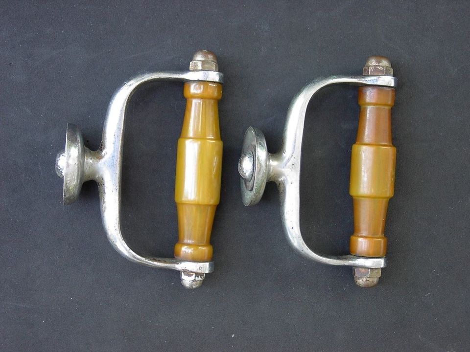   CHROME METAL DOOR HANDLES PAIR 2 WALK IN COOLER VINTAGE TAVERN