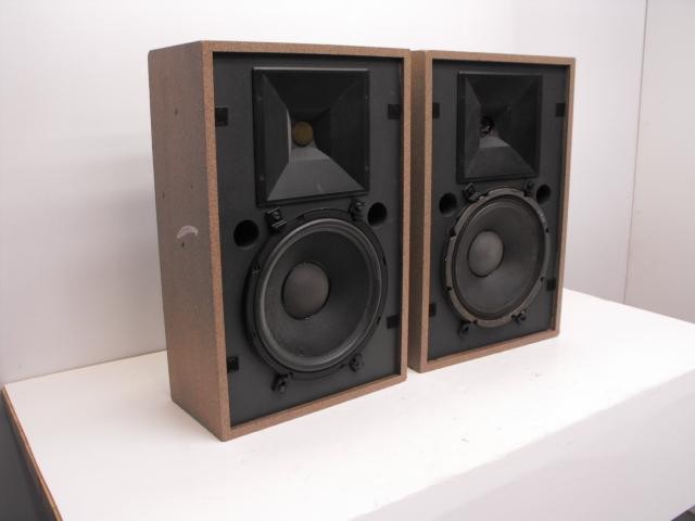 Pair of Electro Voice EV FR12 2 Speakers