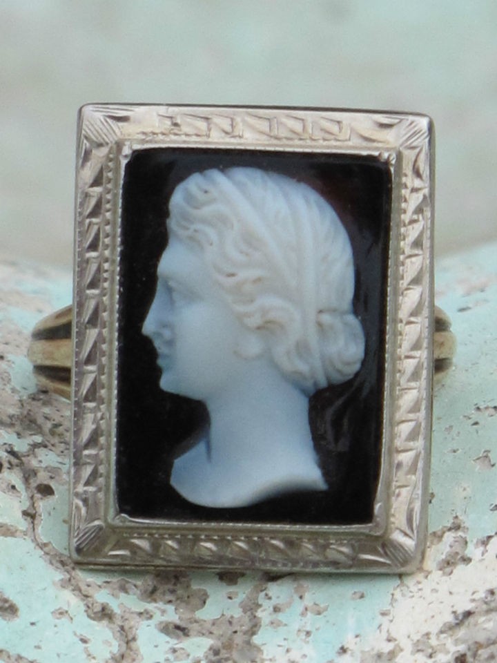 sardonyx cameo in Vintage & Antique Jewelry