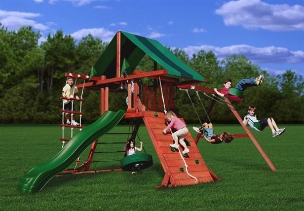 GORILLA PLAYSET GREENSCAPE   NEW 2012   OUTDOOR SWINGSET DVGP