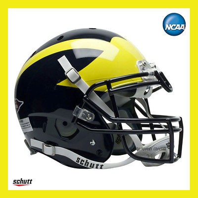 michigan football helmet in Fan Apparel & Souvenirs