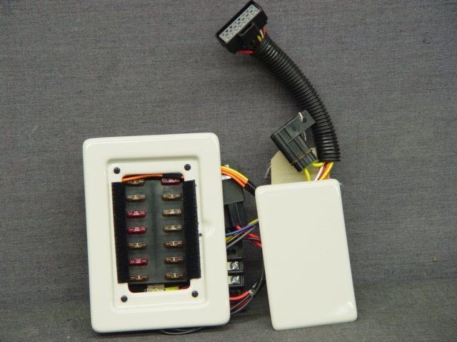 TRACKER BOAT FUSE BLOCK PANEL fuses blocks panels