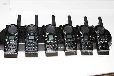   Motorola CLS1110 CLS + GANG CHARGER Business Two Way Radio UHF CHEAP