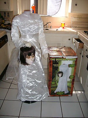 Halloween prop Gemmy THE BEHEADED BRIDE ANIMATRONIC. Sound/motion 