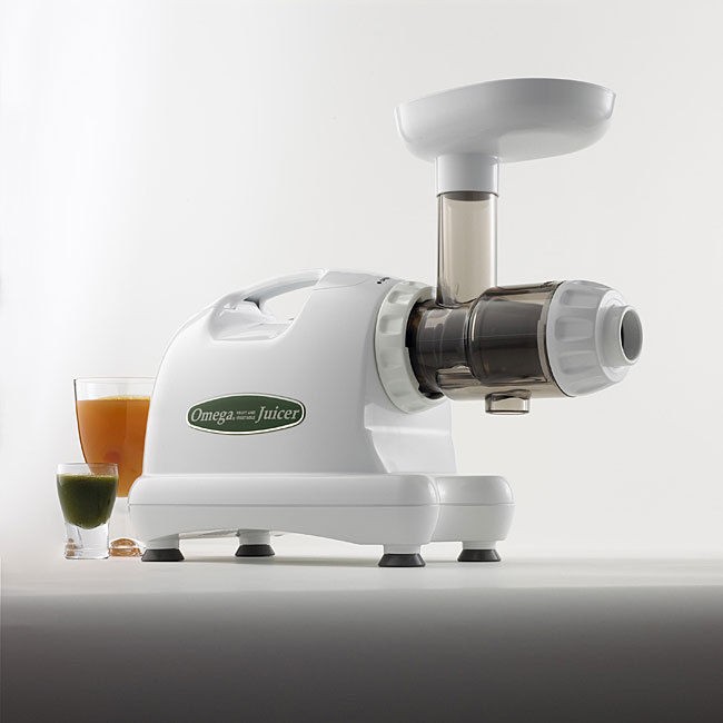 masticating juicer in Juicers