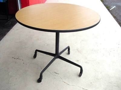 42 Vintage Herman Miller Eames Round Dining Table