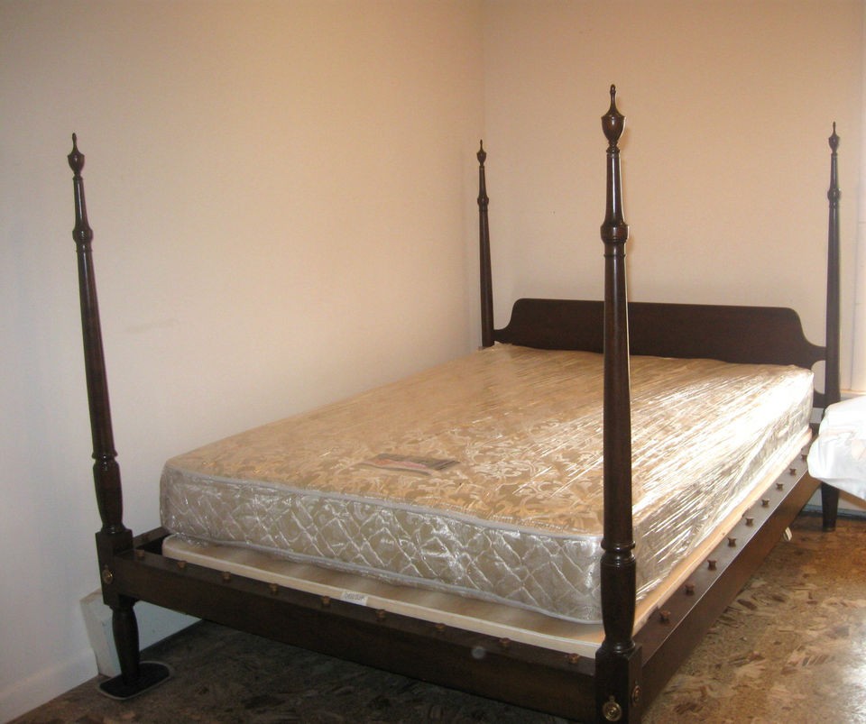 FINAL SALE~ Estate Four Poster KITTINGER Full Size Mahogany Bed Frame