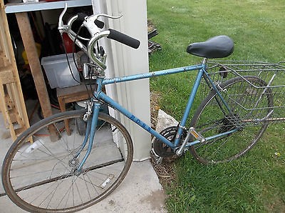 Vintage Mens Ross 27 Inch 10 Speed Road Bike