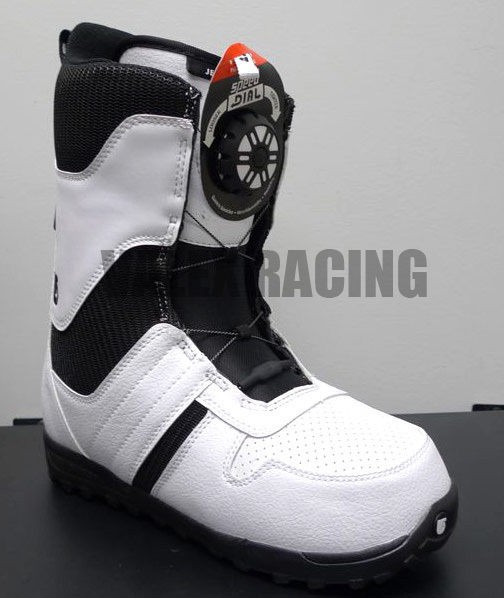 burton snowboard boots in Men