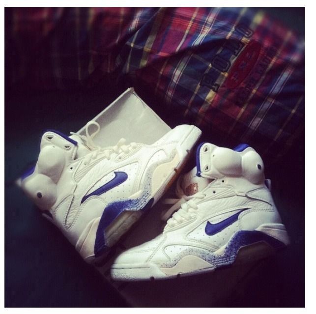 nike air force 180 pump in Athletic