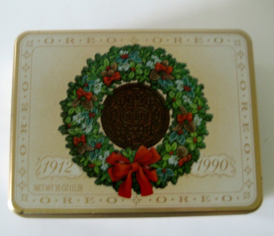 VINTAGE CHRISTMAS OREO COOKIE TIN CELEBRATING 1912 1990.