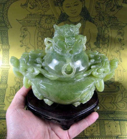 Jade TEMPLE LION LONG LIFE WISHING PRAYER OFFERING URN + RUBY 