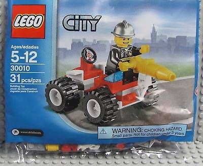 NEW Lego City set 30010 FIRE FIGHTER minifig NISP