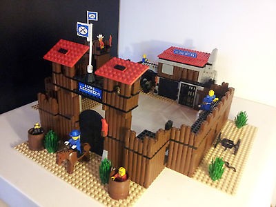 lego fort in Sets