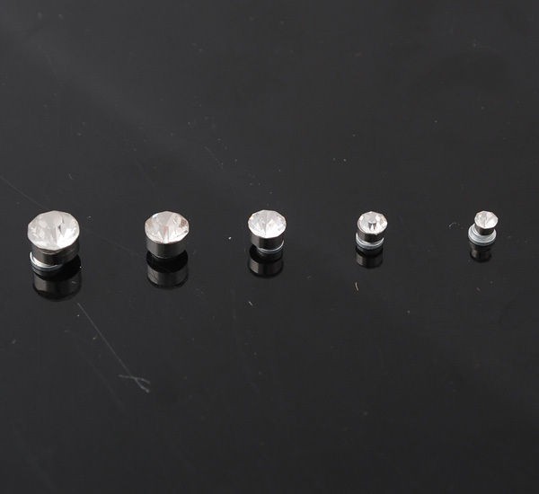   Pairs 5 Size Clear Crystal Magnet Earring Unisex Mens Earring ER057