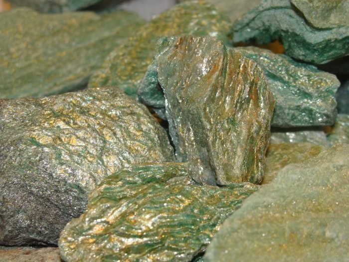   Rock Rough   Green FUSCHITE   3 LB Lot   CHROME MICA MUSCOVITE