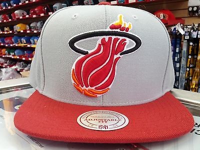 Miami Heat Snapback (mitchell and ness) in Sports Mem, Cards & Fan 