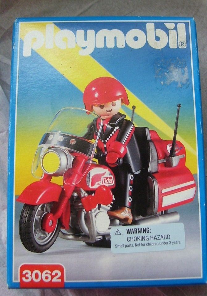 Playmobil 3062 RED MOTORCYCLE HIGHWAY RIDER rare motorbike RETIRED NEW 