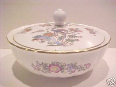 Wedgwood Kutani Crane R4464 Covered Candy Dresser Dish