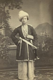 1880 photo of Georgian man in traditional clothing. Cartes de visite 