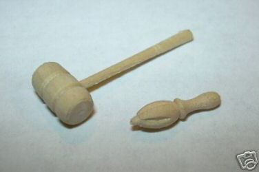 Kitchen Utensils, Wooden Mallet and Lemon Reamer 1/12