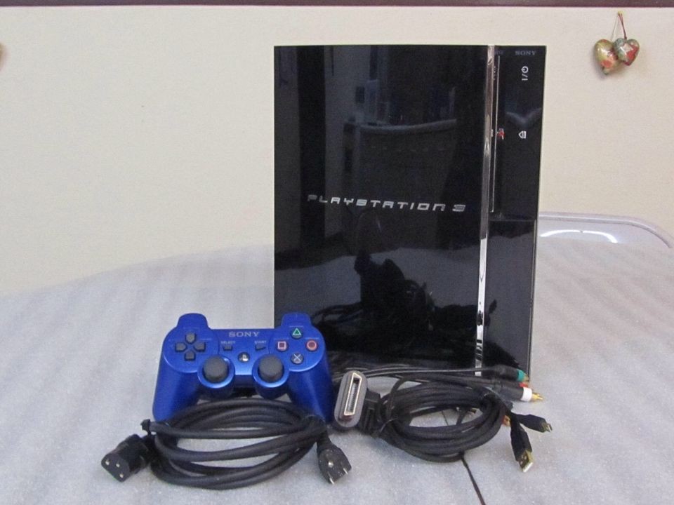 Sony PlayStation 3 Console 60 GB Original w/ 1 Controller & Backwards 