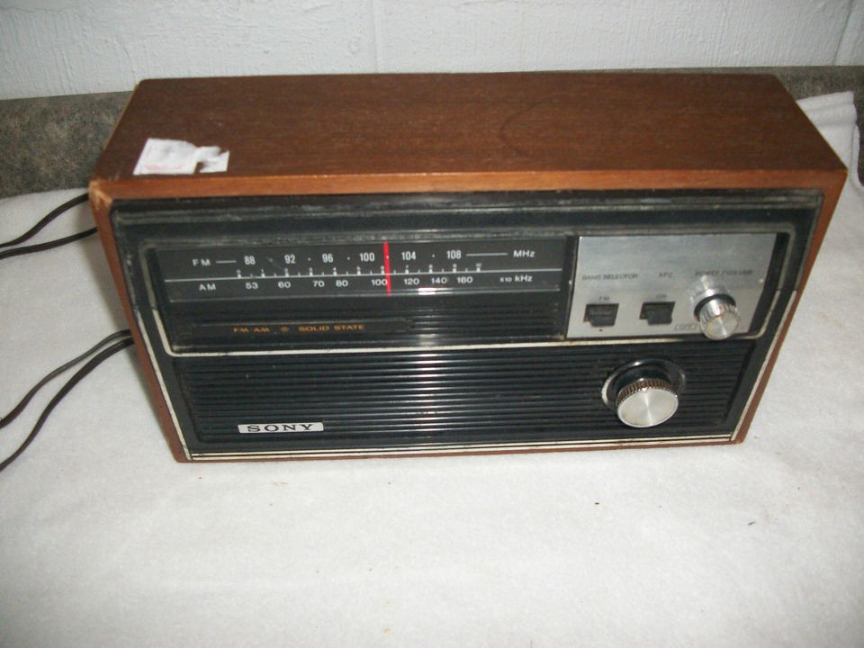 sony table radio in Consumer Electronics