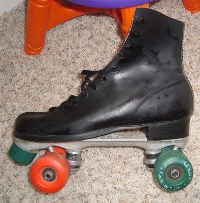 ROLLER DERBY old SCHOOL Vintage QUAD RARE SKATES SZ 9 MENS WOMENS 