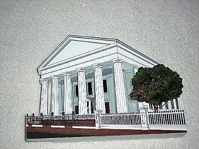 Variety of Shelias 3 D Wooden Ledge Collectibles~N​EW