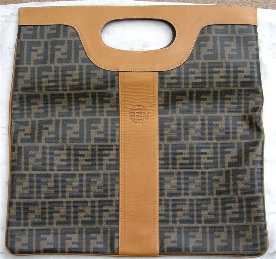 FENDI Monogram Tote Bag/Handbag/Pu​rse, Holiday Shopping, Beach 