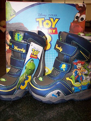 NEW DISNEY/TOY STORY 3 light up snow boots boys size 9