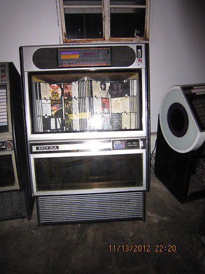 ROCKOLA 3000 MIRAGE CD JUKEBOX SOUNDS GREAT