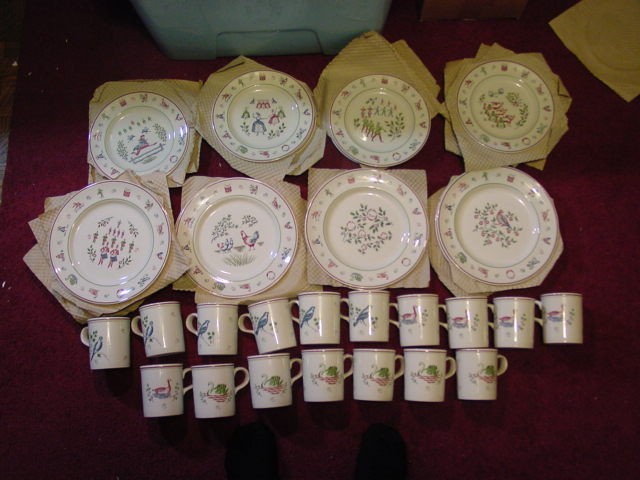 The Twelve Days of Christmas Johnson Brothers Made In England Dish 